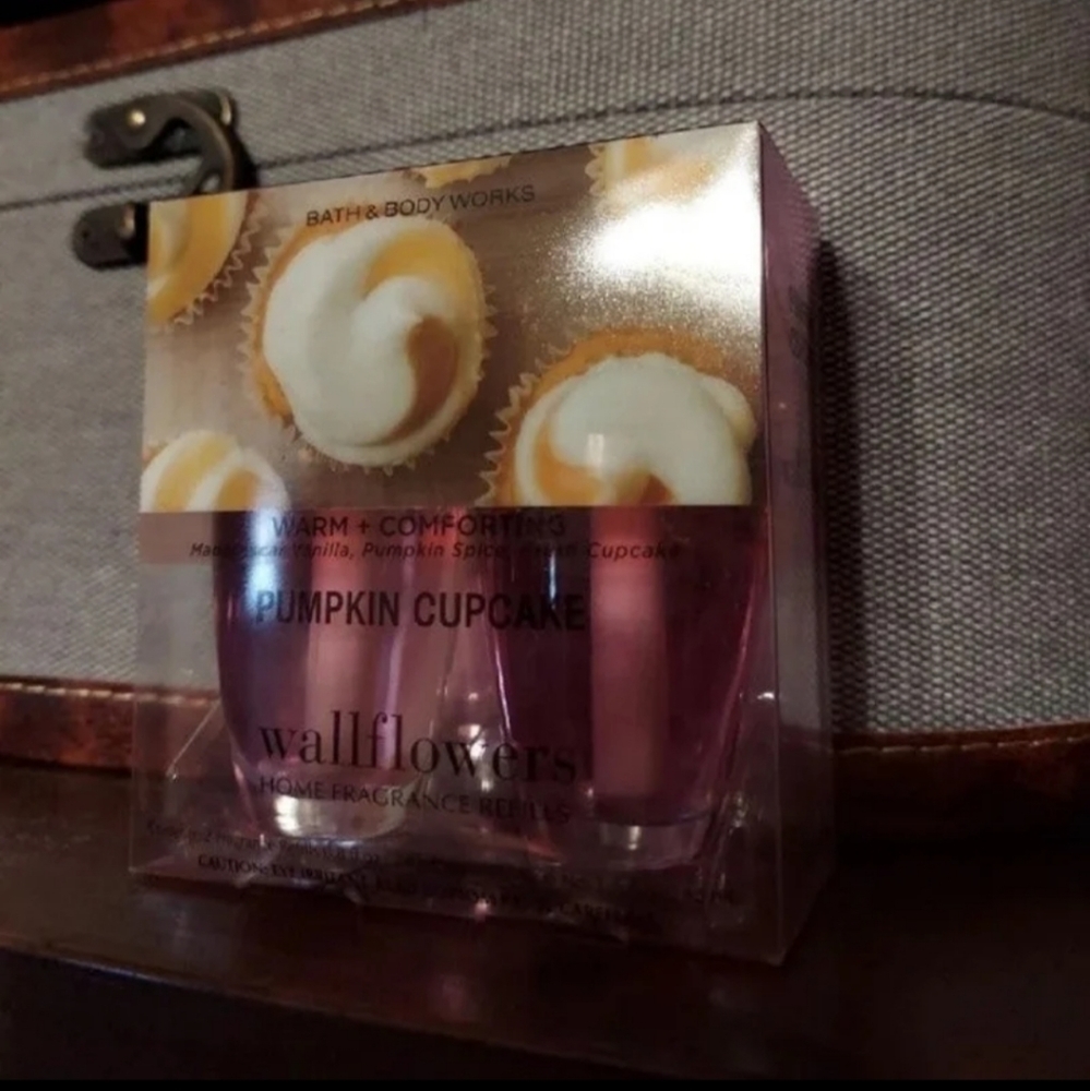PUMPKIN CUPCAKE Wallflowers Refills 2-Pack BNWT SO
